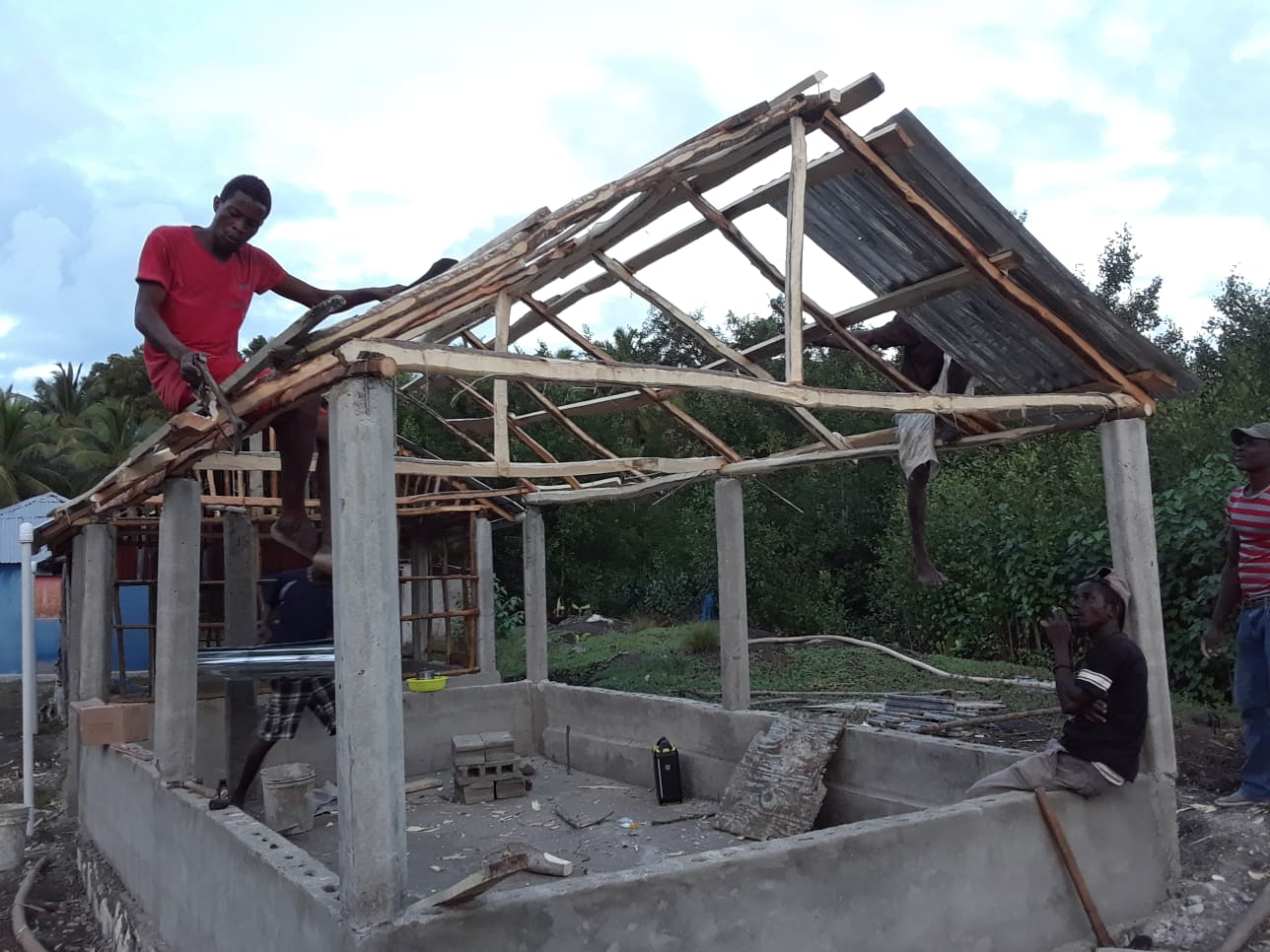 Ile a Vache, Haiti, Building Chicken Coop